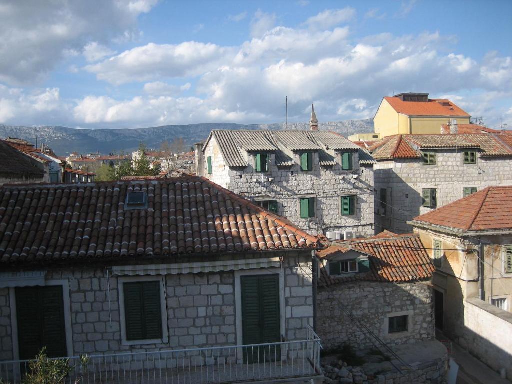 Split Central Guesthouse Экстерьер фото